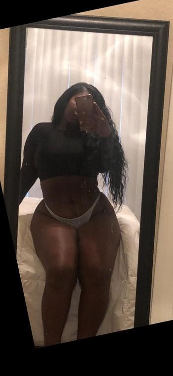 Simone, 26  female escort, Albuquerque