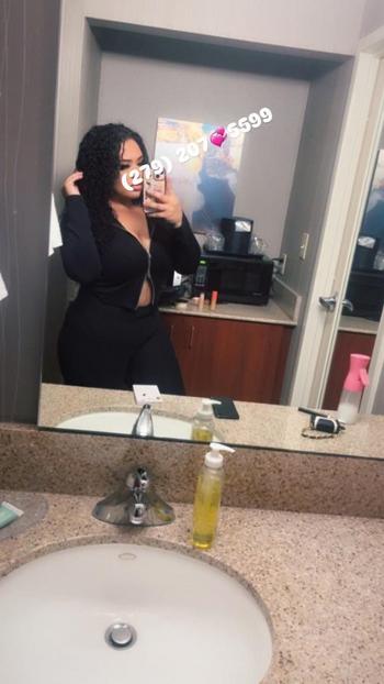 279-207-5599, 26  female escort, Albuquerque