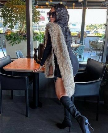 Celine, 22  female escort, Albuquerque